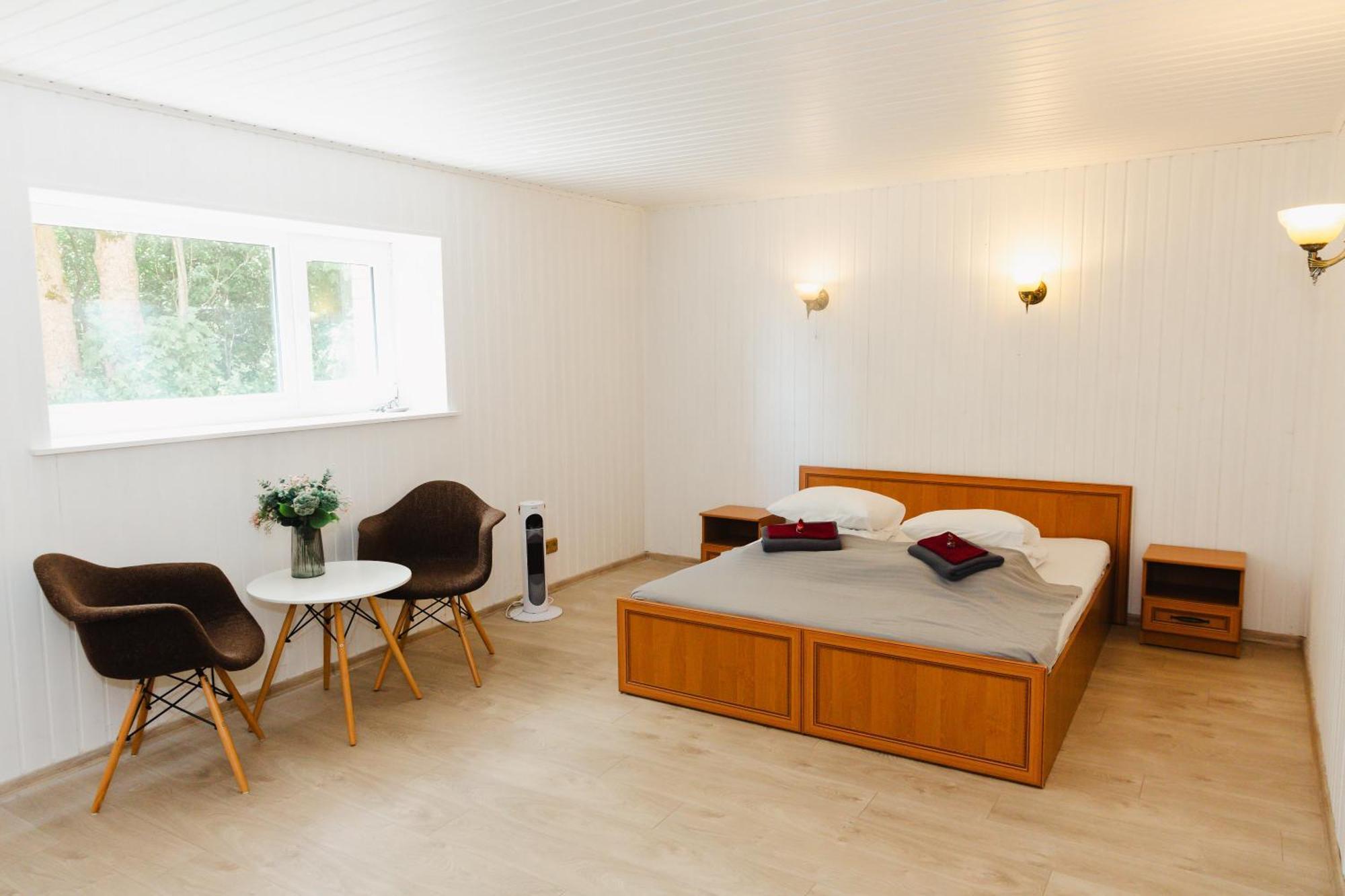 קורסארה Konrad Family Guesthouse מראה חיצוני תמונה