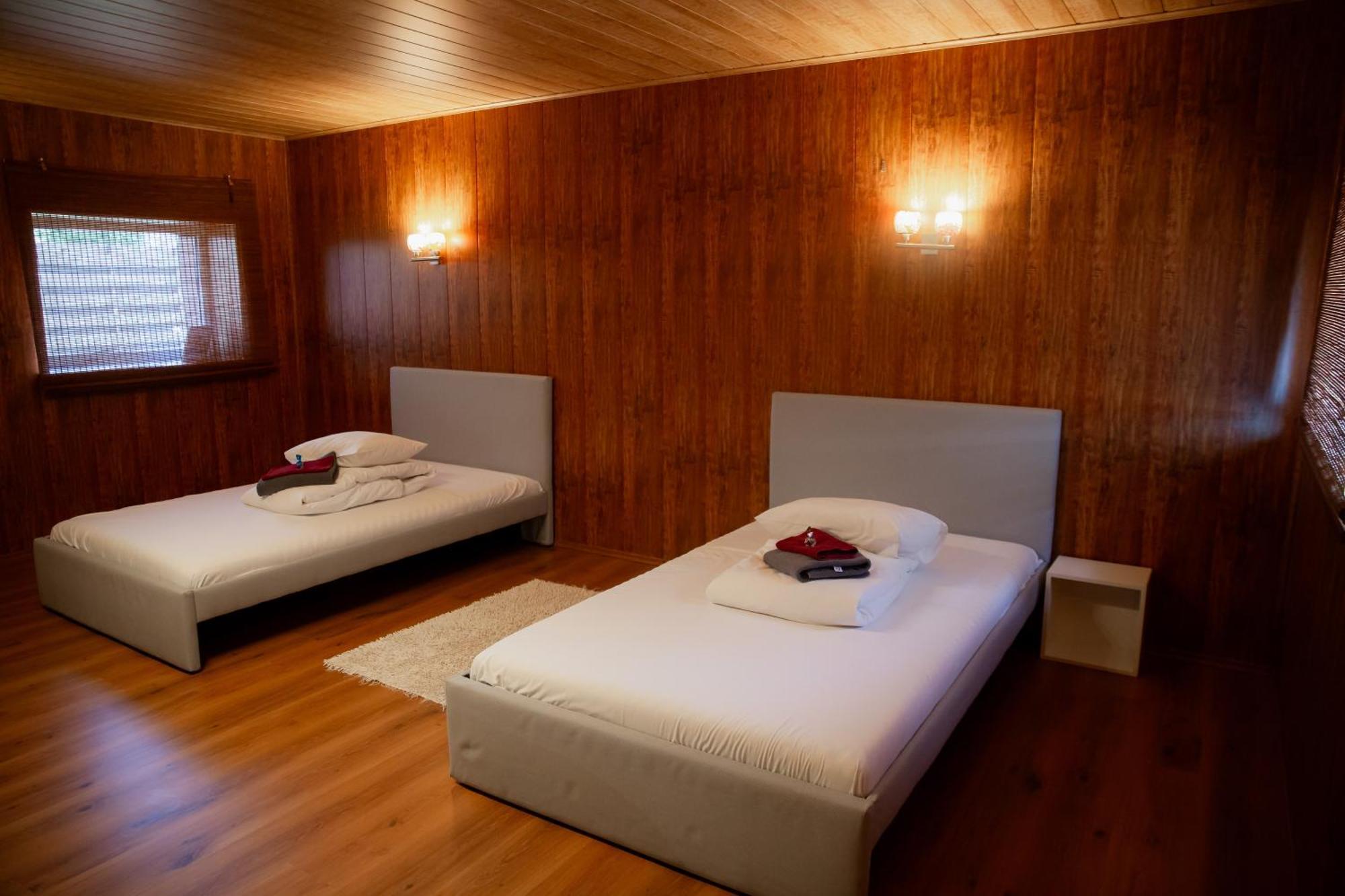 קורסארה Konrad Family Guesthouse חדר תמונה