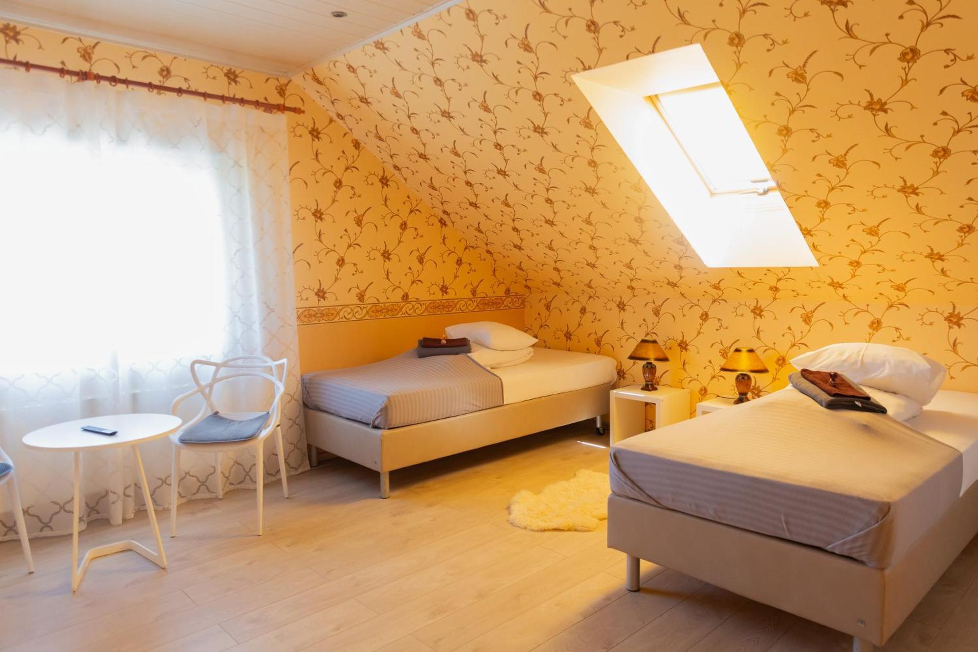 קורסארה Konrad Family Guesthouse חדר תמונה